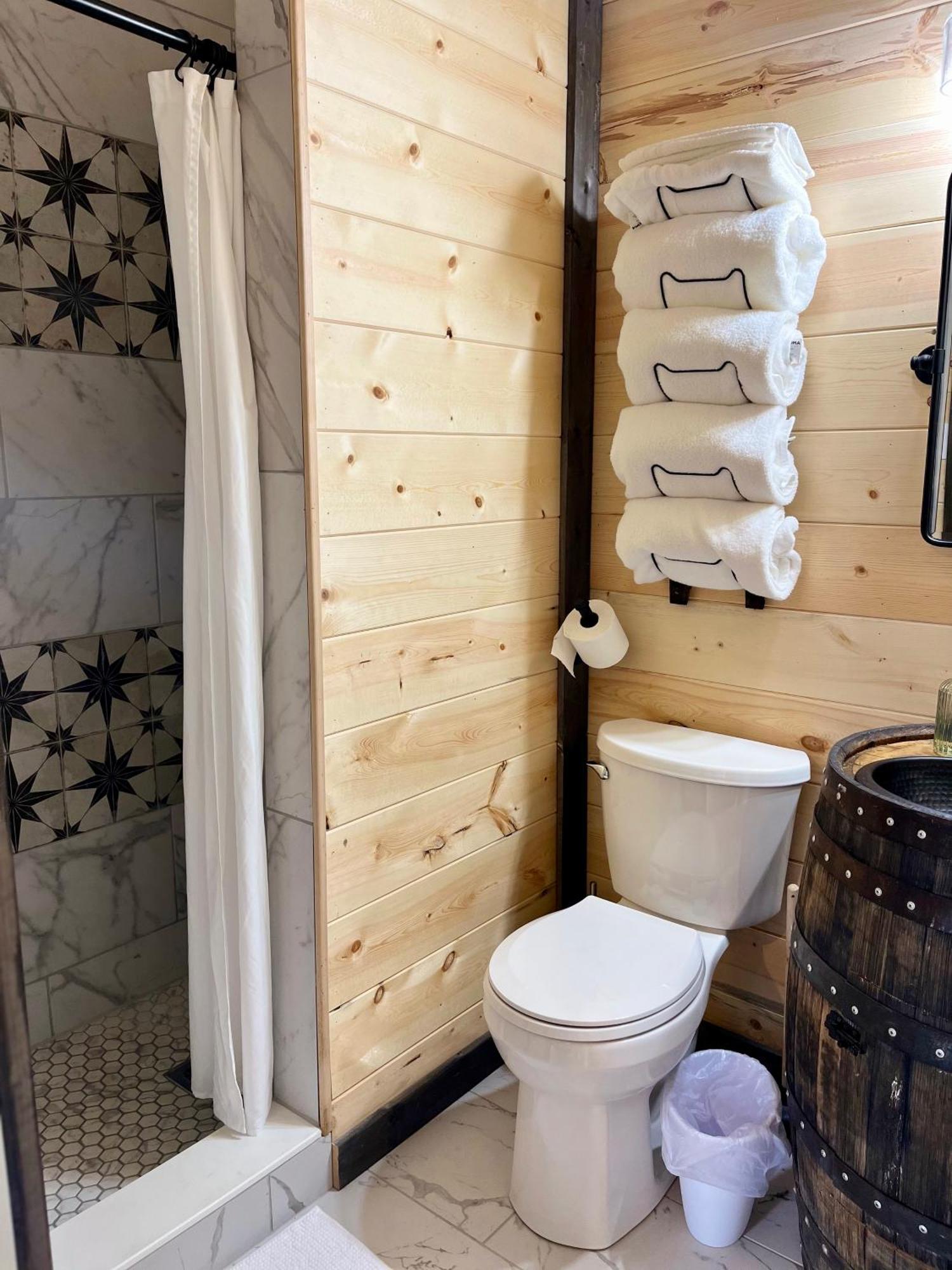 Bourbon Barrel Cottages #2 Of 5 On Kentucky Trail Lawrenceburg Екстериор снимка