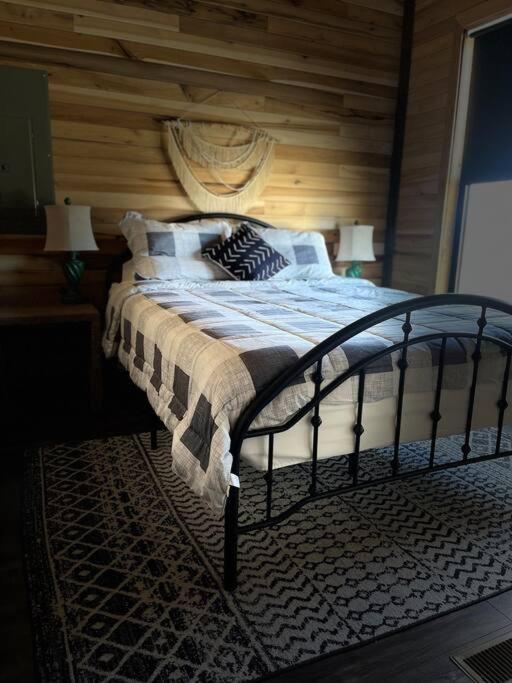 Bourbon Barrel Cottages #2 Of 5 On Kentucky Trail Lawrenceburg Екстериор снимка